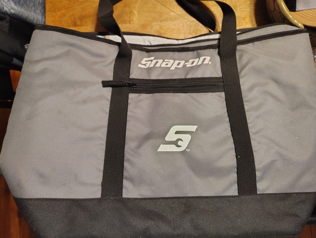 SNAP ON Cooler Bag