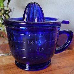 Colbolt Blue Hazel Atlas Juicer & Measuring Cup 