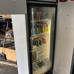 Drinks Refrigerator With Shelving