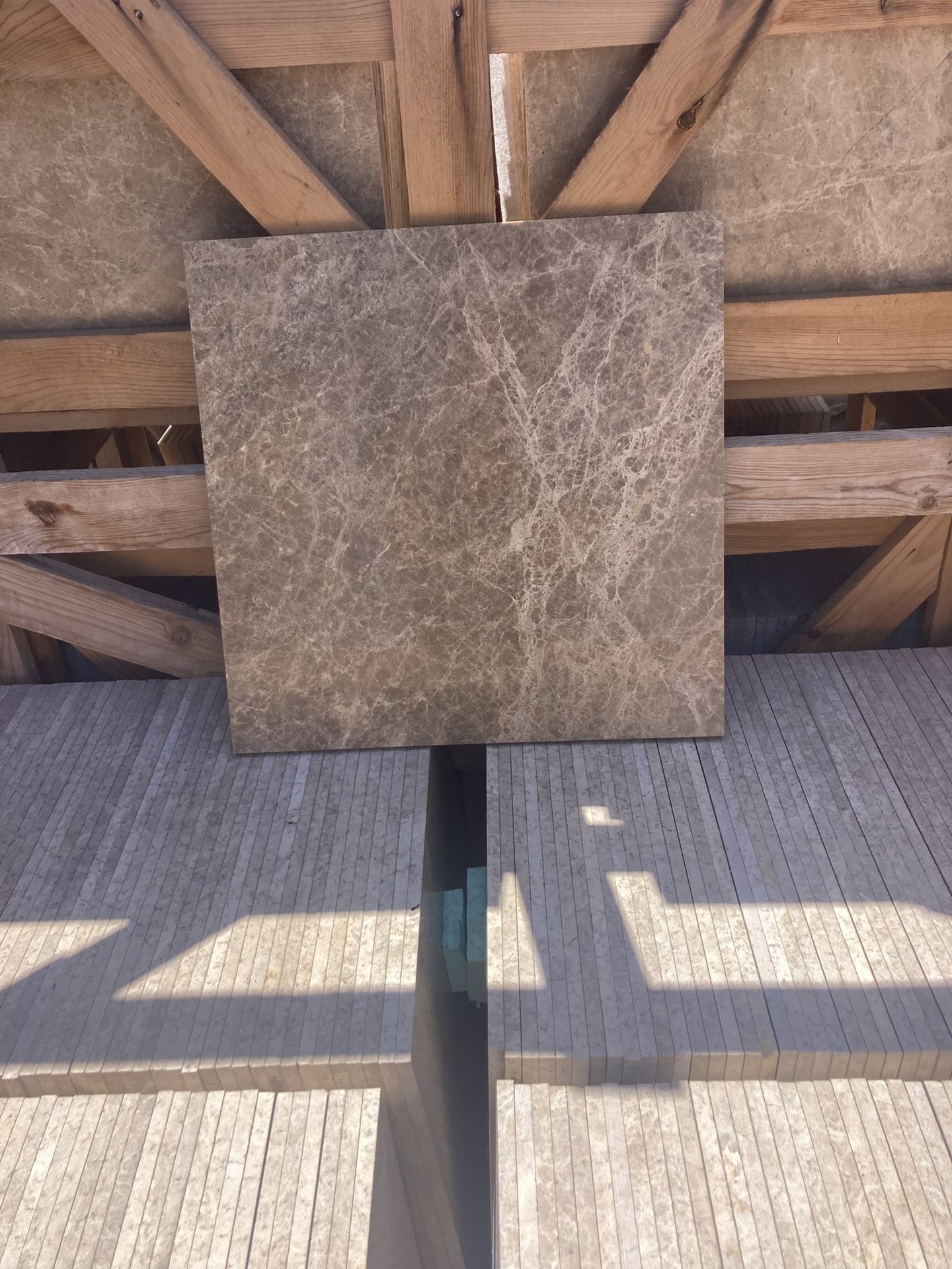 Perlado Marble Tile 18 X 18