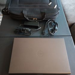 Dell Laptop-Precission M4800 with Windows 11 Pro! Adult Pre-owned In Excellent Condition!