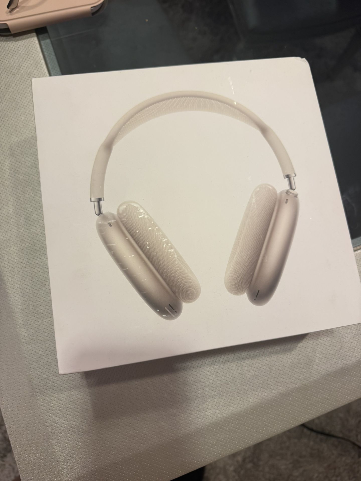 Apple Airpods max Headphones Sealed New