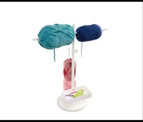 Yarn hold, Standing Yarn Roller by Loops & Threads®