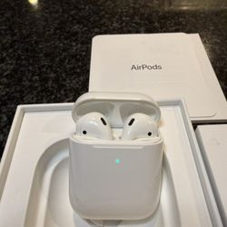 Apple AirPods 2 w/ Charging Case + Cord