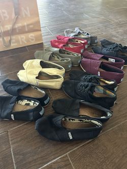 Toms Womens shoes size 5