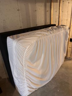 Full Size Mattress w/Bed Frame