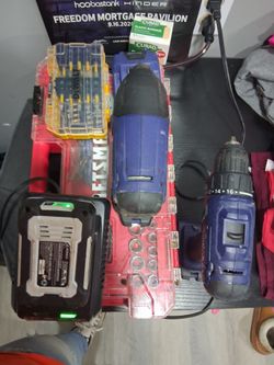 Drills with batteries,bits