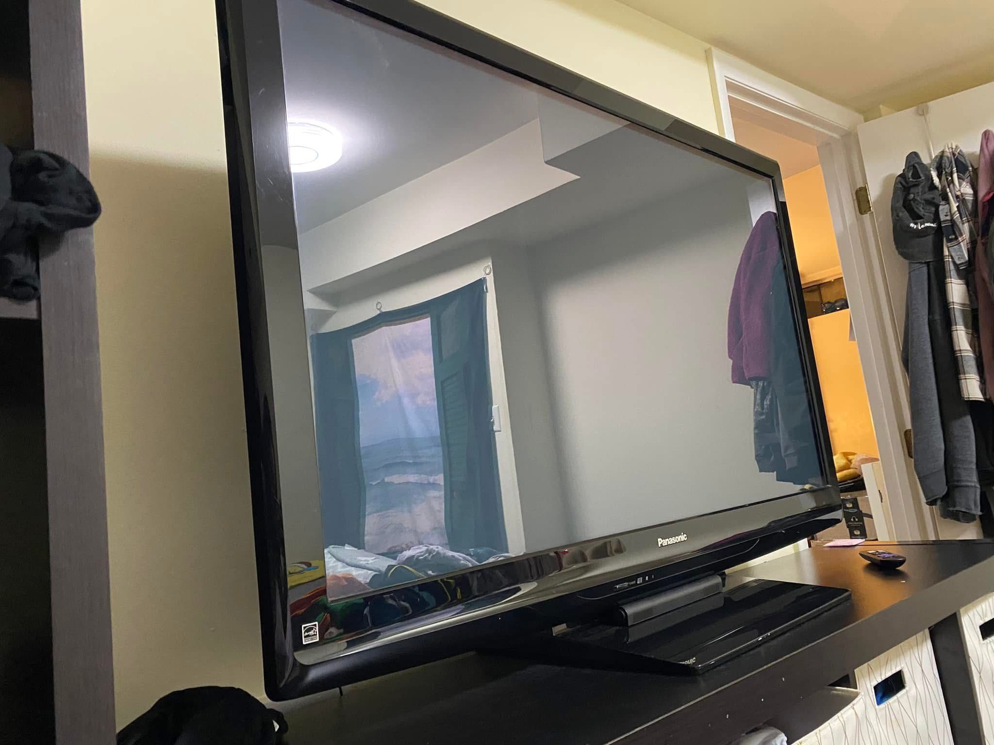 50 inch Panasonic TC-P50C2 TV
