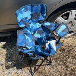Beautiful Kids Folding Chair In A Bag Perfect For Carrying Anywhere 