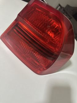 BMW E90 PRE LCI TAIL LIGHTS 06-08