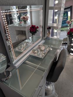 Vanity with Bluetooth