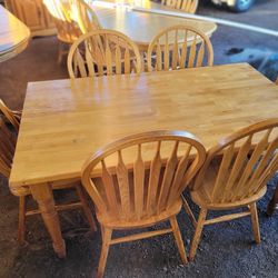 Oak Dining Table And 6 Chairs/ Set/ Farmhouse/Country/Rustic/Shabby/Distressed/Solid Wood/Rare Find/ Windsor Chairs/Clean/Butcher Block Style/Normal H