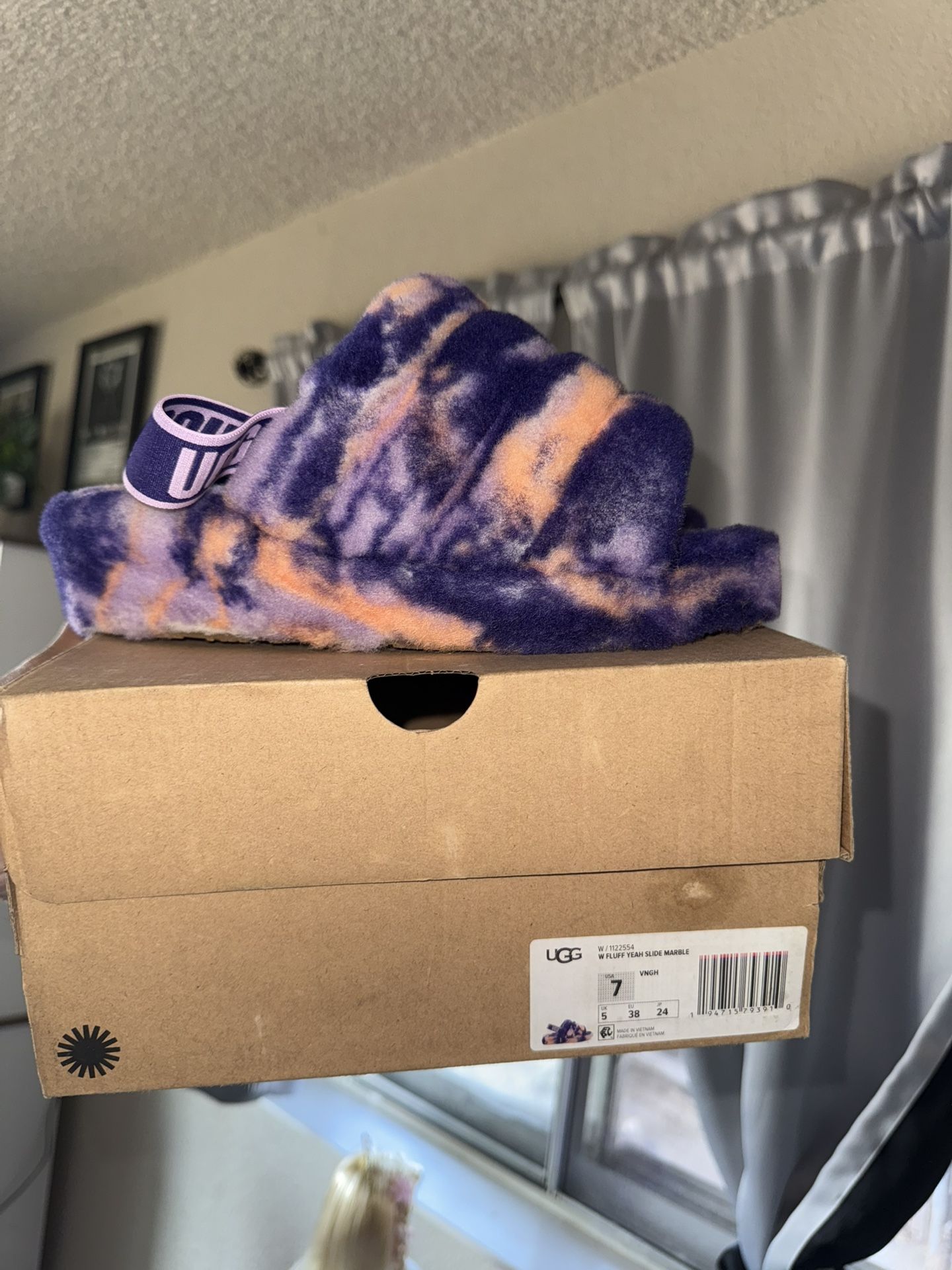 Women’s Size 7 Ugg