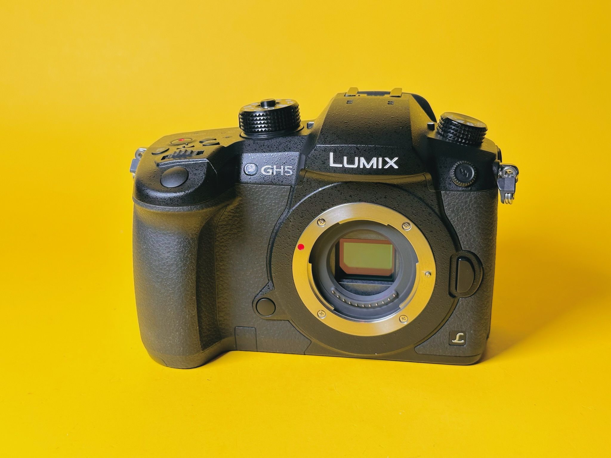 Lumix GH5 - Body only