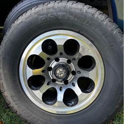 4 Pathfinder ALL TERRAIN American Outlaw Bullet hole Wheel Set 245/70R16 107T