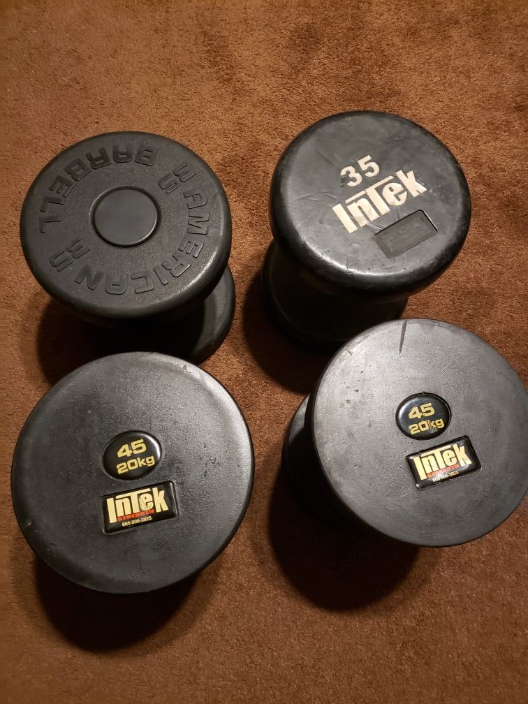Dumbbells pairs 45 and pairs 35. 220$ for both pairs.