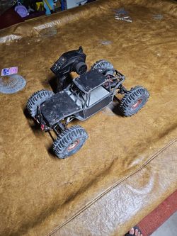 Axial Capra