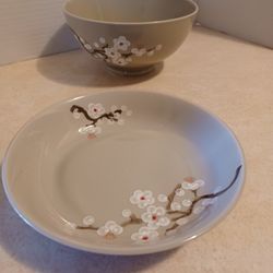 New SAKURA Blossoms Plate & Bowl 