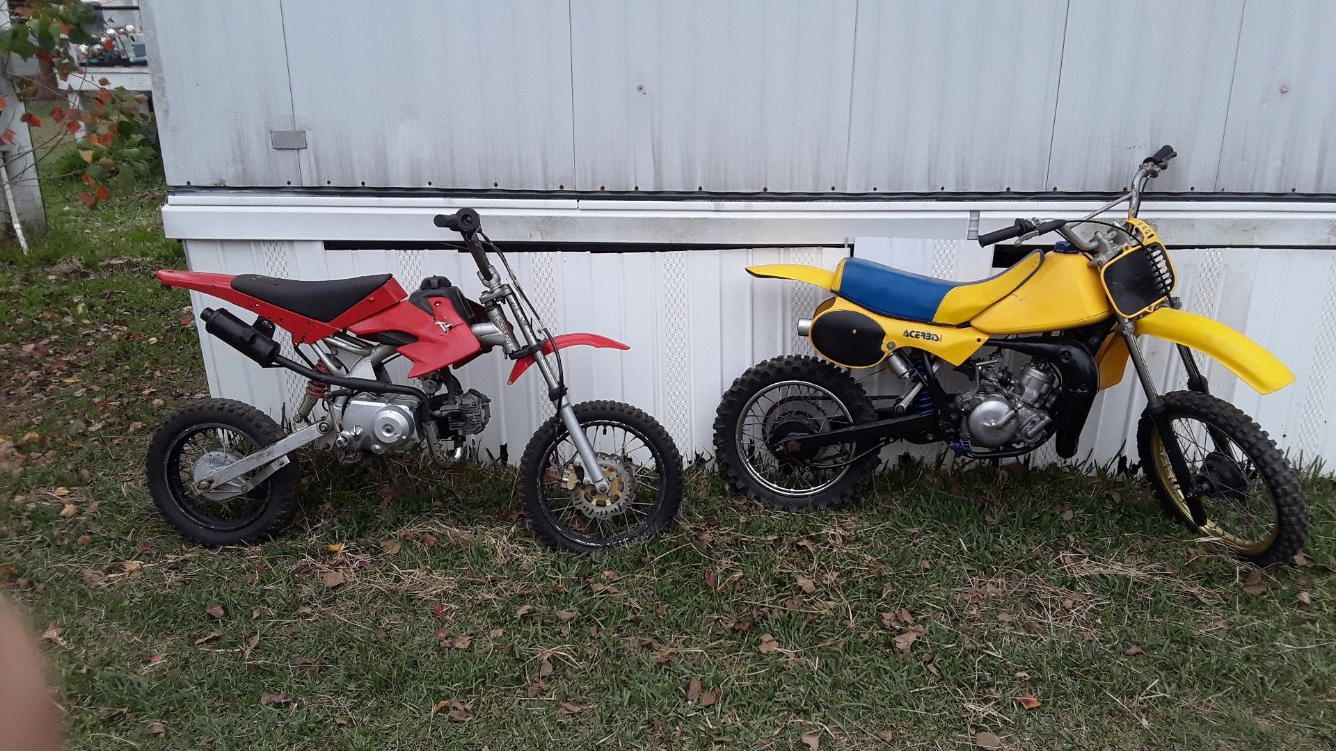 Dirtbikes motorcycle suzuki rm80 2 stroke