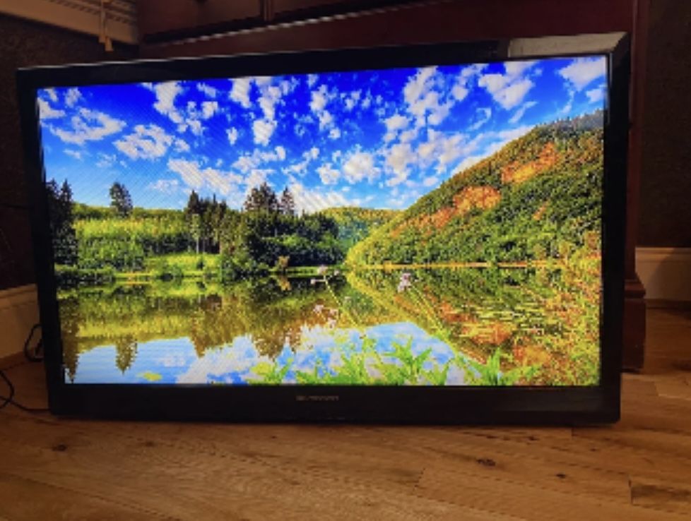 Emerson 34”inch LED TV