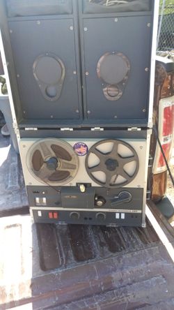 Reel to reel tape players