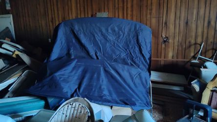 Pontoon bimini top