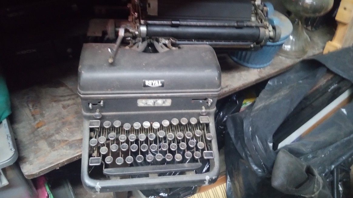 Vintage Typewriter