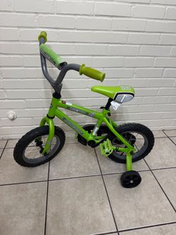 Huffy Rock It Kids Bike with Training Wheels