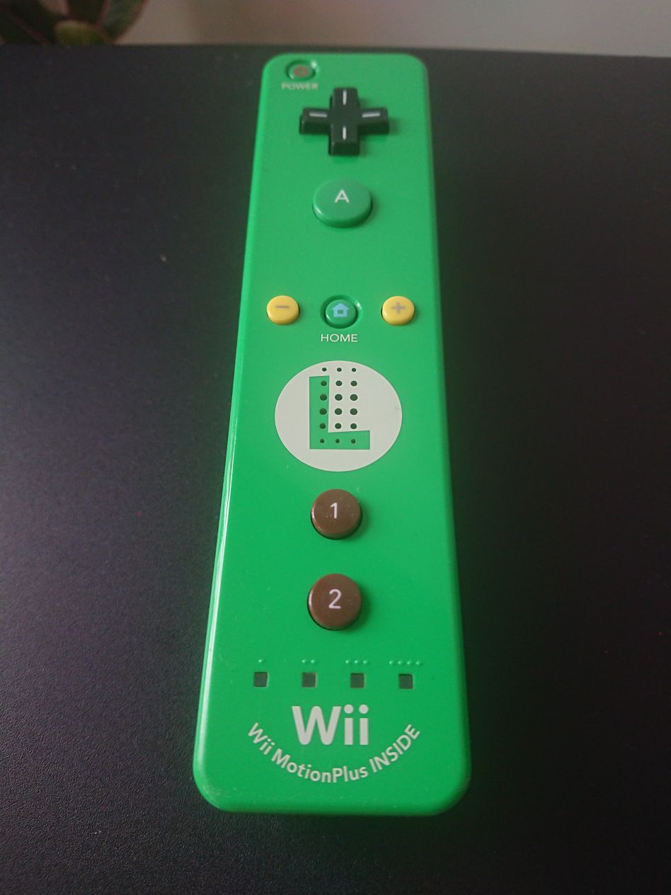 Official Luigi Wii Motion Plus Controller RVL-036