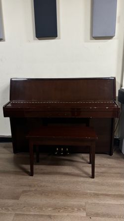 KAWAI PIANO
