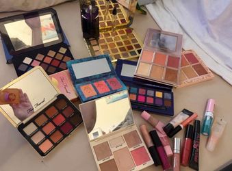 HUGE HIGH END MAKEUP BUNDLE WITH PERFUME