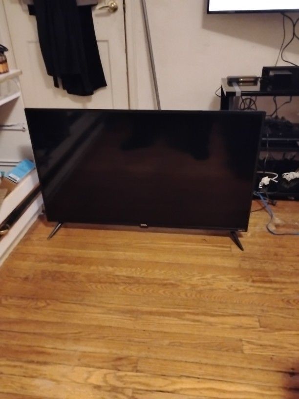 Onn Roku Black 38inches