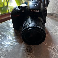Nikon D3500