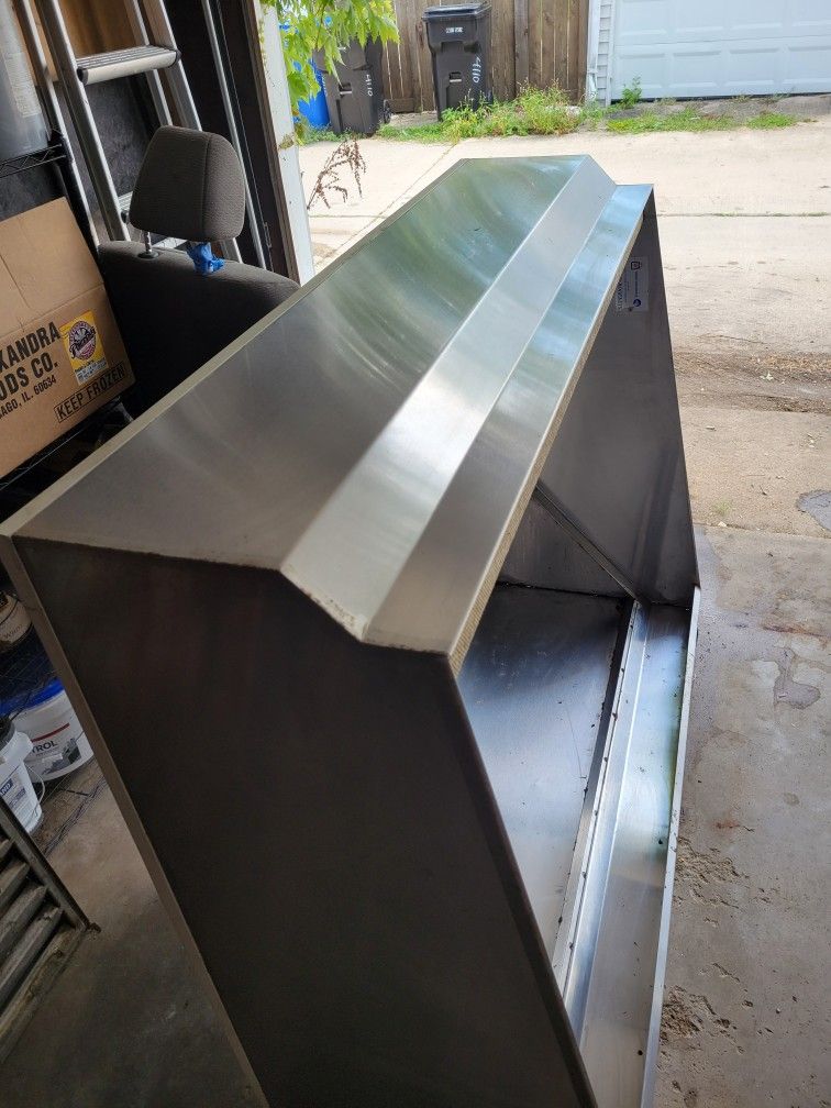 Commercial Kitchen Exhaust Hood