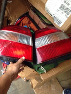 95 Honda Accord back lights