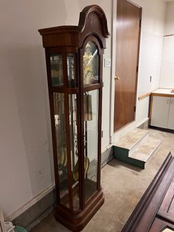 Ridgeway Grandfather Clock - Mint Condition