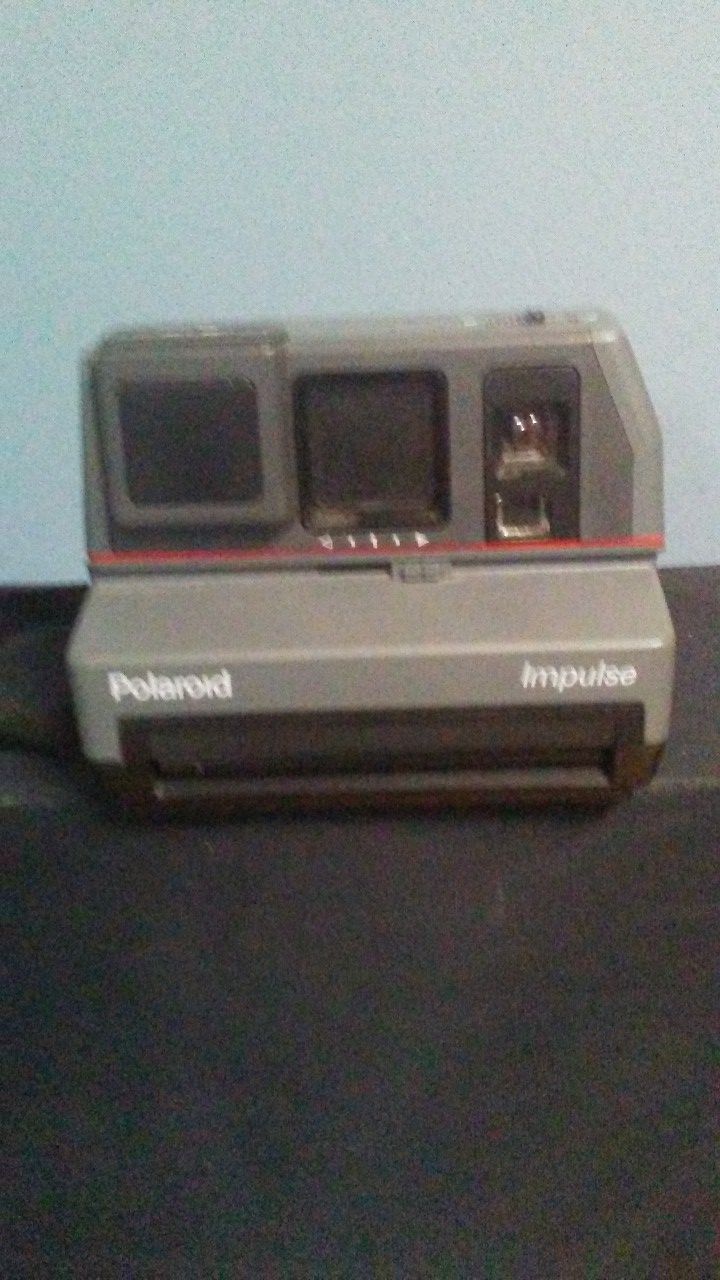 Polaroid impulse