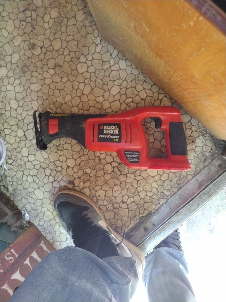 Black & Decker Firestorm 14.4v