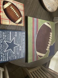 Lot Of Football Themed Wall Decor/pictures