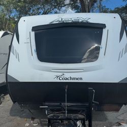 2019 Apex Coachmen