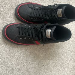 Gucci Shoes, Black Red Green, Size 9