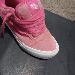 Knu Vans , Size 7 , Women 