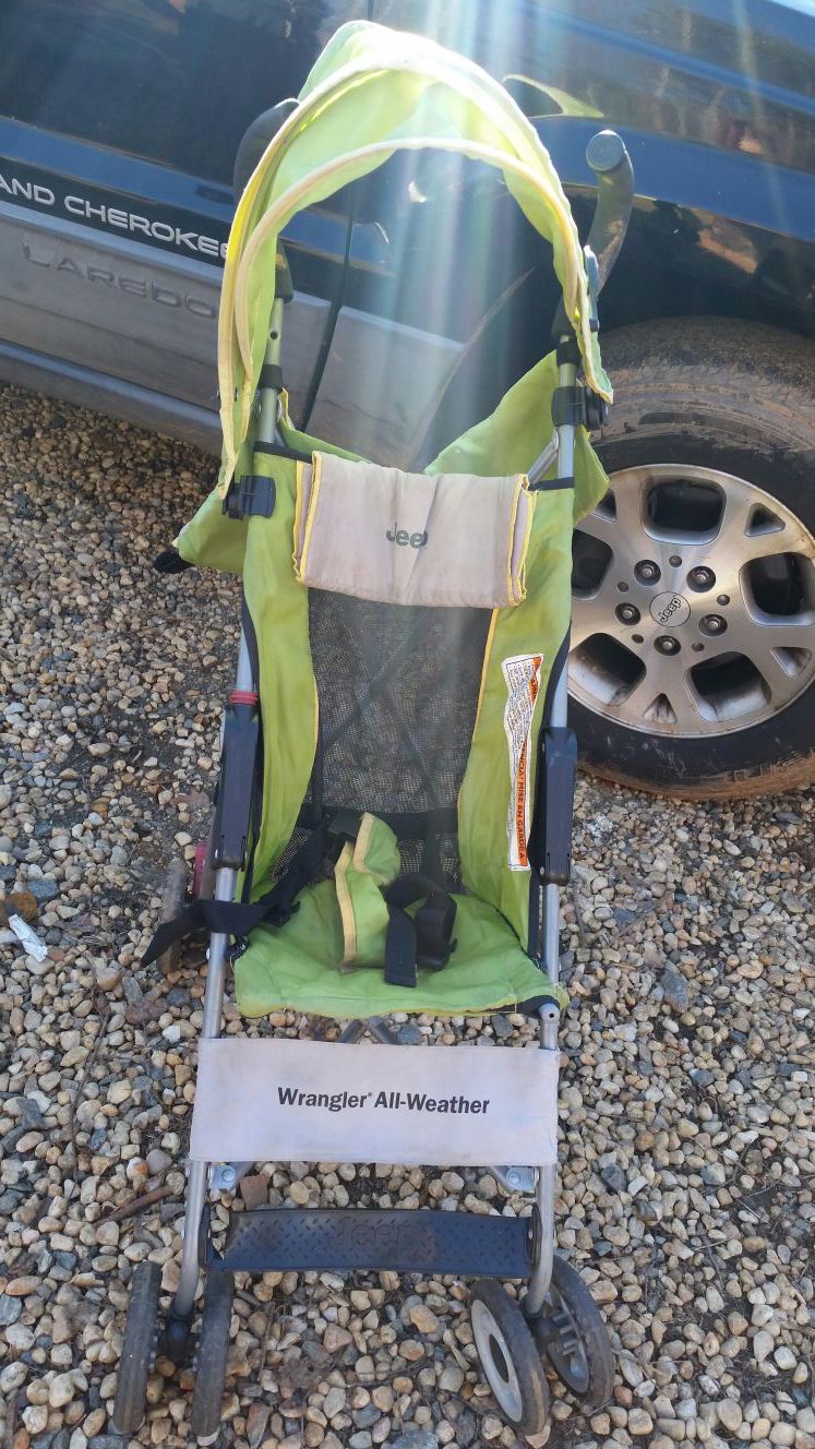 Jeep wrangler all weather stroller for Sale in Walnut Cove, NC - OfferUp