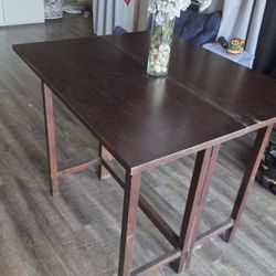 Wood Foldable Bar Table. 