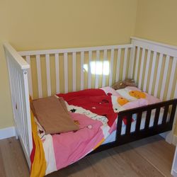 Crib/Toddler Bed With Side Rail Extra