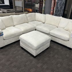 Cream L Shaped Comfy Sectional Couch W/ Ottoman 