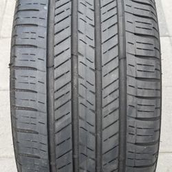 Goodyear 245/45/19  (1) Tire