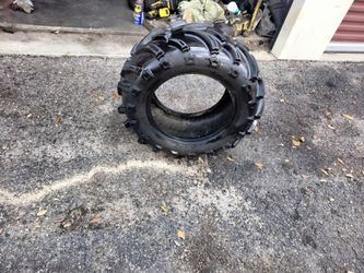 Five 26x10x14 Atv Tires