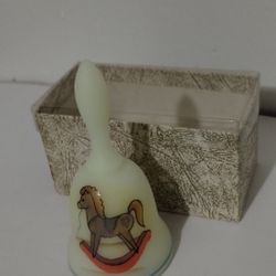 VINTAGE HAND PAINTED FENTON GLASS BELL SIGNED DANE FISM - 4.2" /  M07