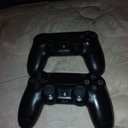 2 PS4 Controllers For The price Of $60